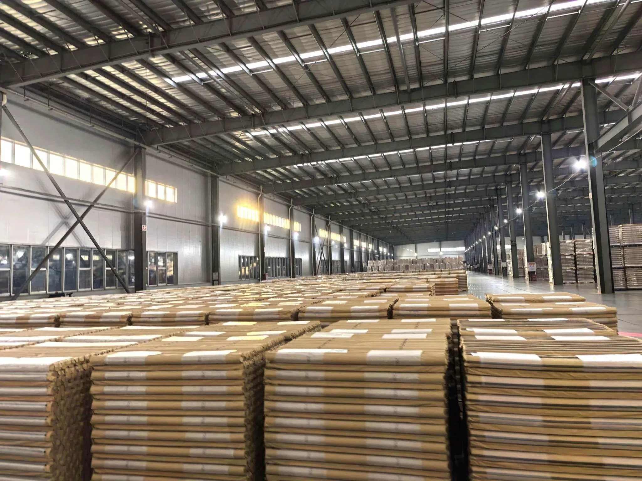 Aluminum can packaging and storage in a large warehouse